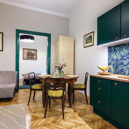 Tyzenhauz Apartments Lobzowska Street Krakow Exterior photo